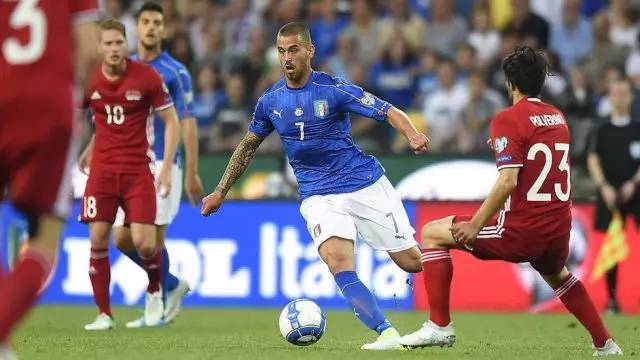 一个多功能 一个多功能