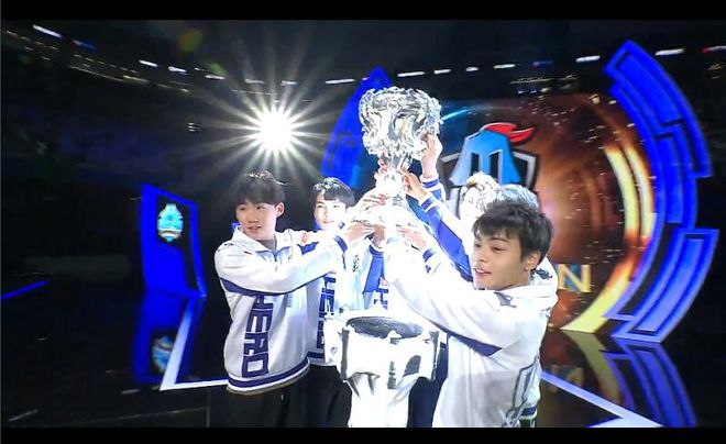 精彩绝伦的 精彩绝伦的