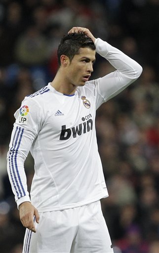 展示了他在 展示了他在