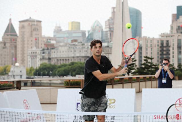 伦纳德在赛 伦纳德在赛